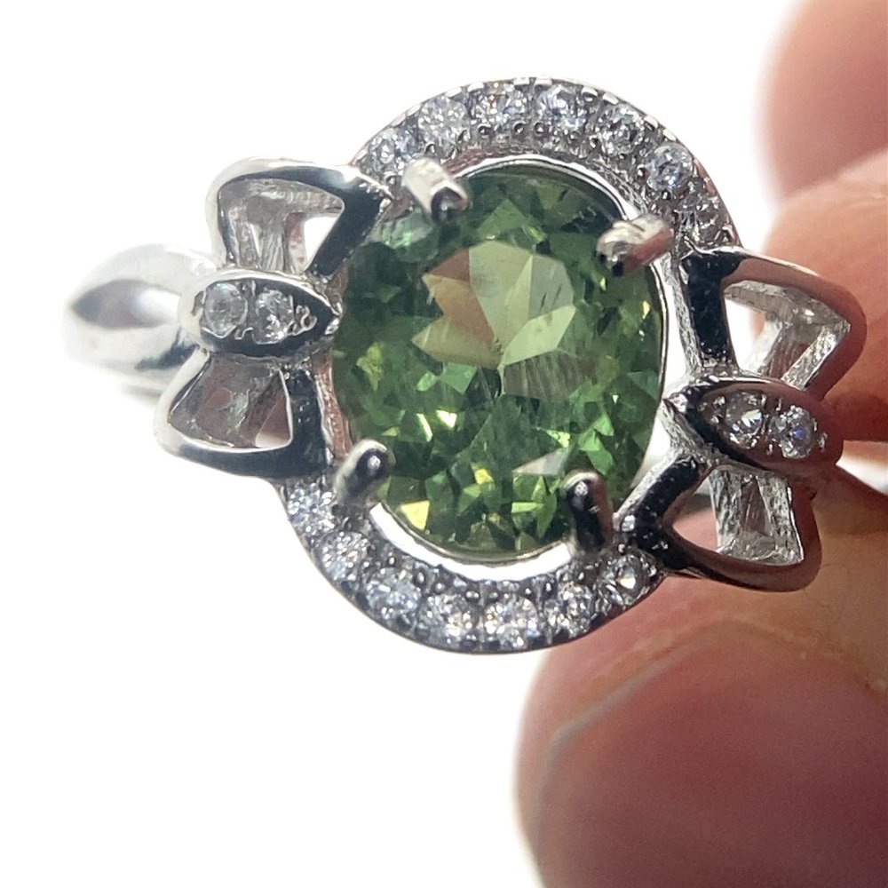 Green Apatite 1.00ct White Gold Finish Solid 925 Sterling Silver Infinity Ring
